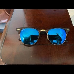 Ray-ban Clubmaster blue flash lens